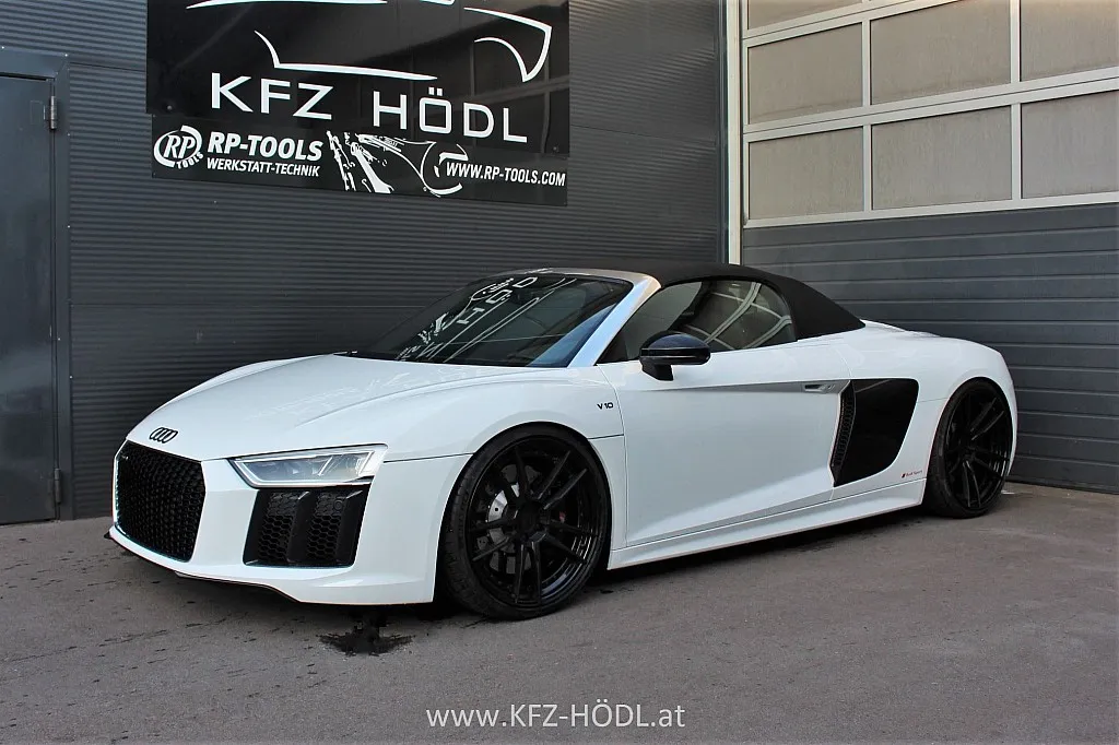 Audi R8 Spyder 5,2 FSI quattro S-tronic Image 1