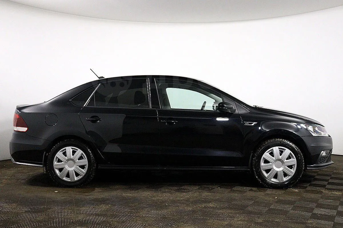 Volkswagen Polo Image 4